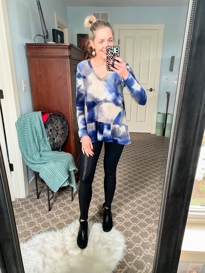 What to Wear with Faux Leather Pants - Savvy Sassy Moms