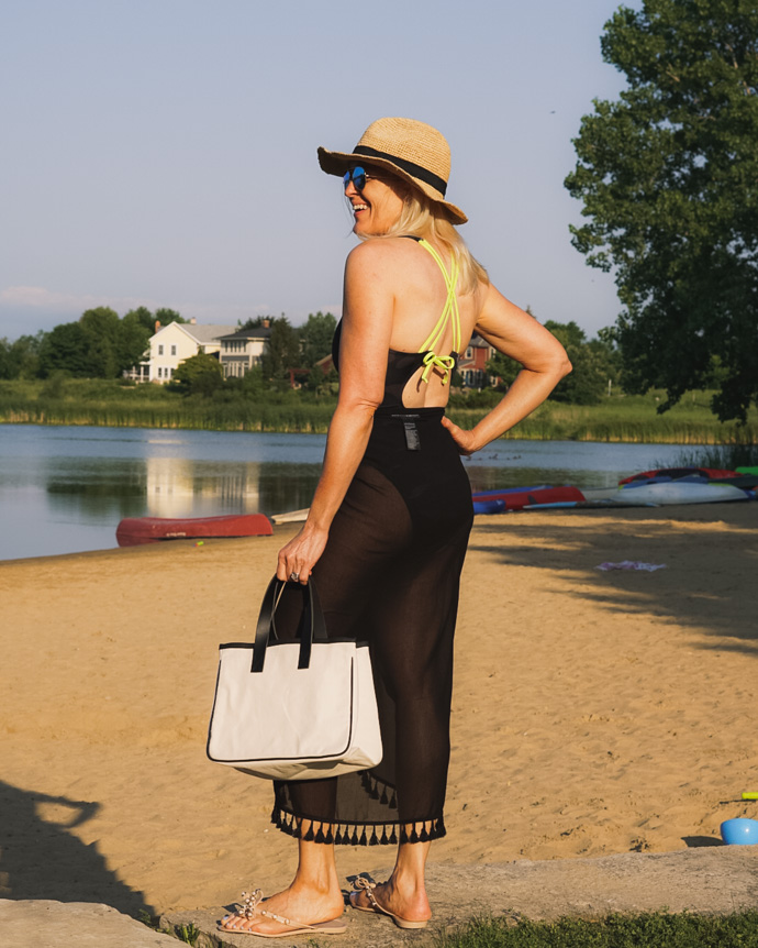 How to Style a Cute Beach Outfit 3 Outfit Ideas Doused in Pink