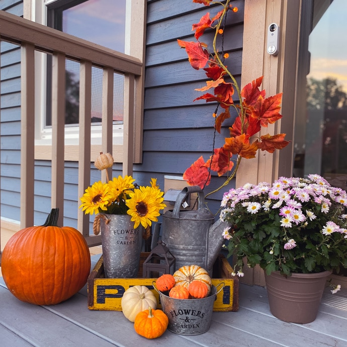 small porch fall decorating ideas