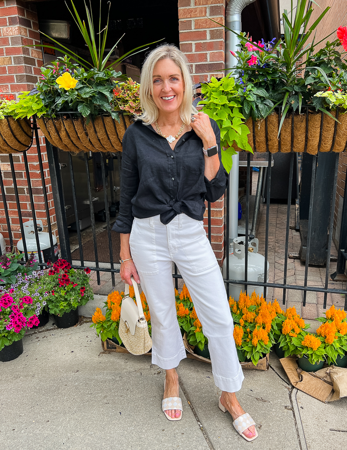 Casual outfit with a statement necklace