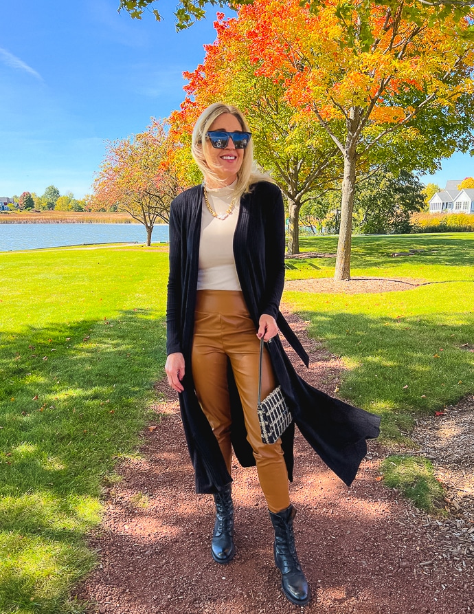 faux leather leggings fall outfits (6 of 7)