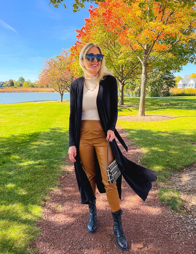 Turning Heads linkup- Styling Faux Leather Leggings with Combat