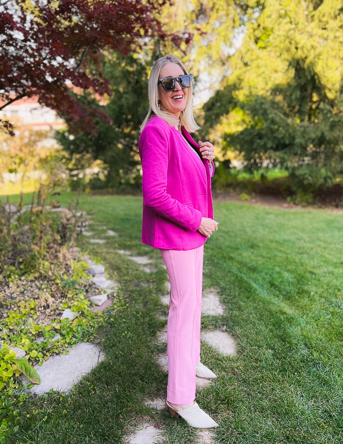 How to Style Bold Pink Barbiecore Outfits - Doused in Pink