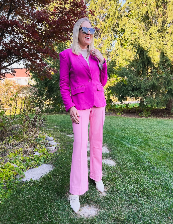 How to Style Bold Pink Barbiecore Outfits