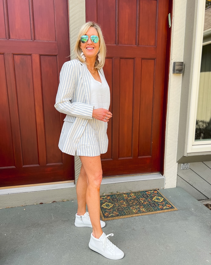 dressy shorts outfit over 40