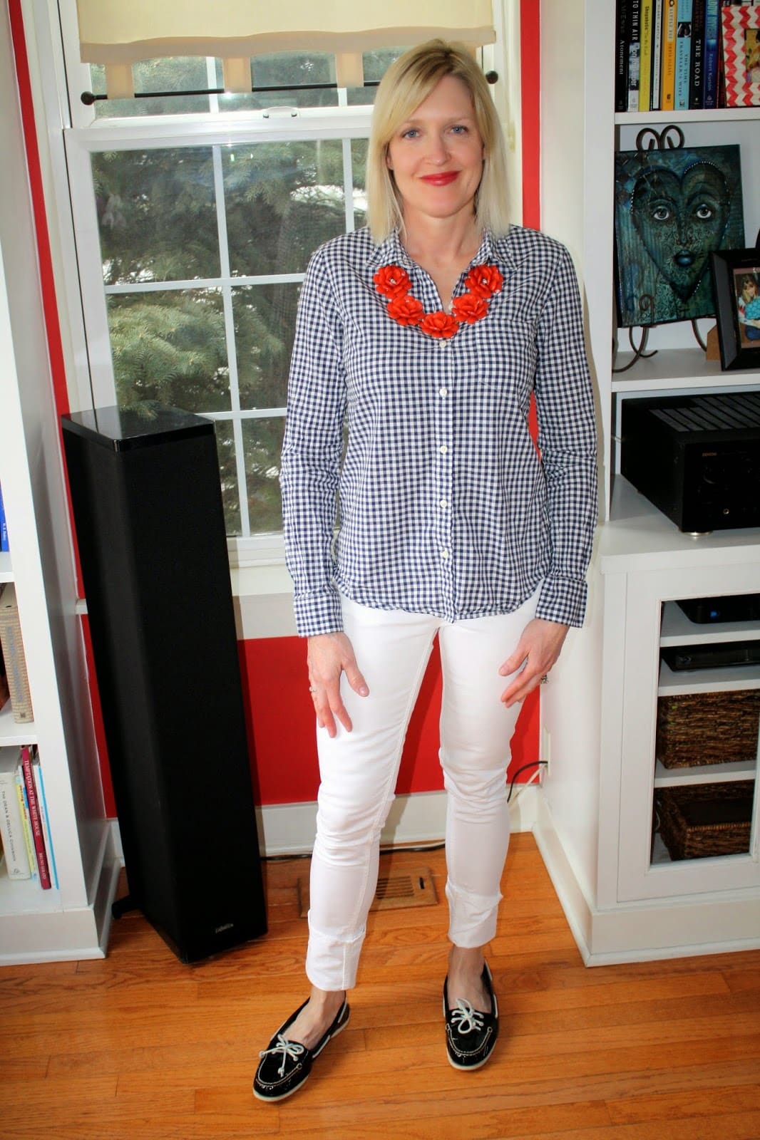 35 Ways To Style White Pants In Fall 2023