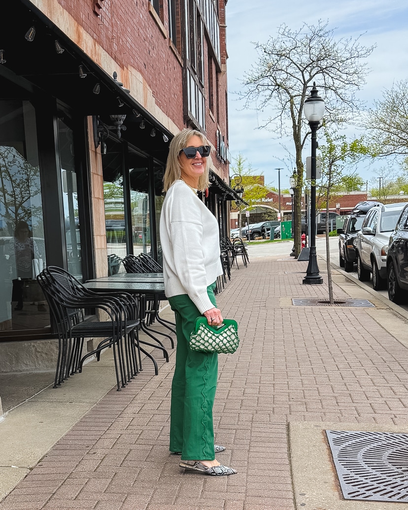 how to wear spring green