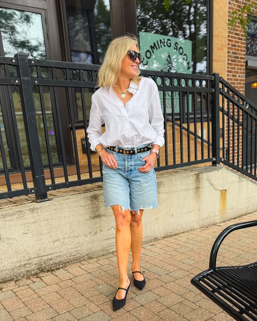 how to style denim shorts with heels