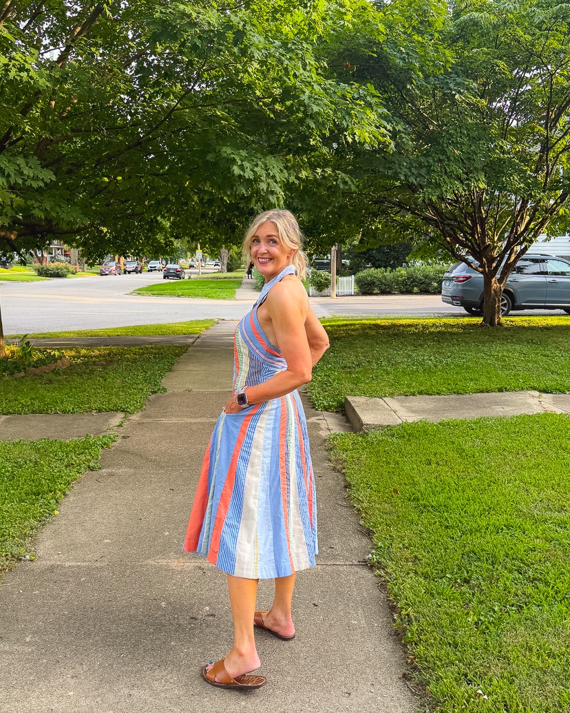 how to choose a dress that makes you feel confident