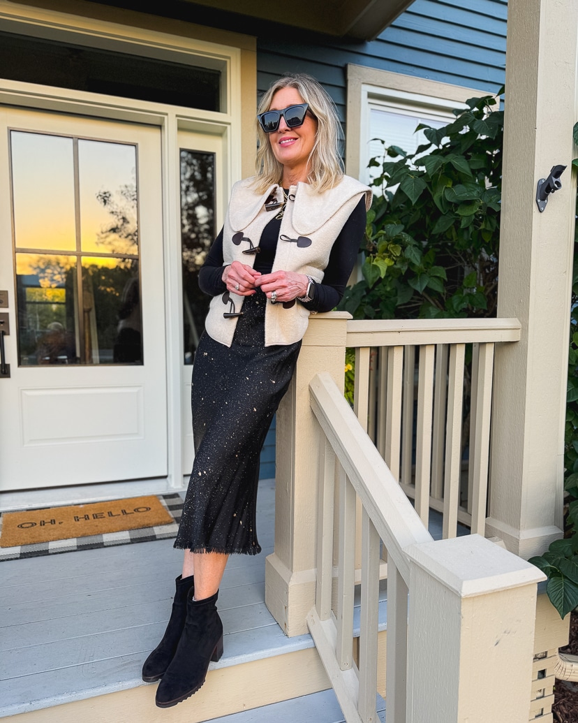 can you wear a toggle vest with a skirt?