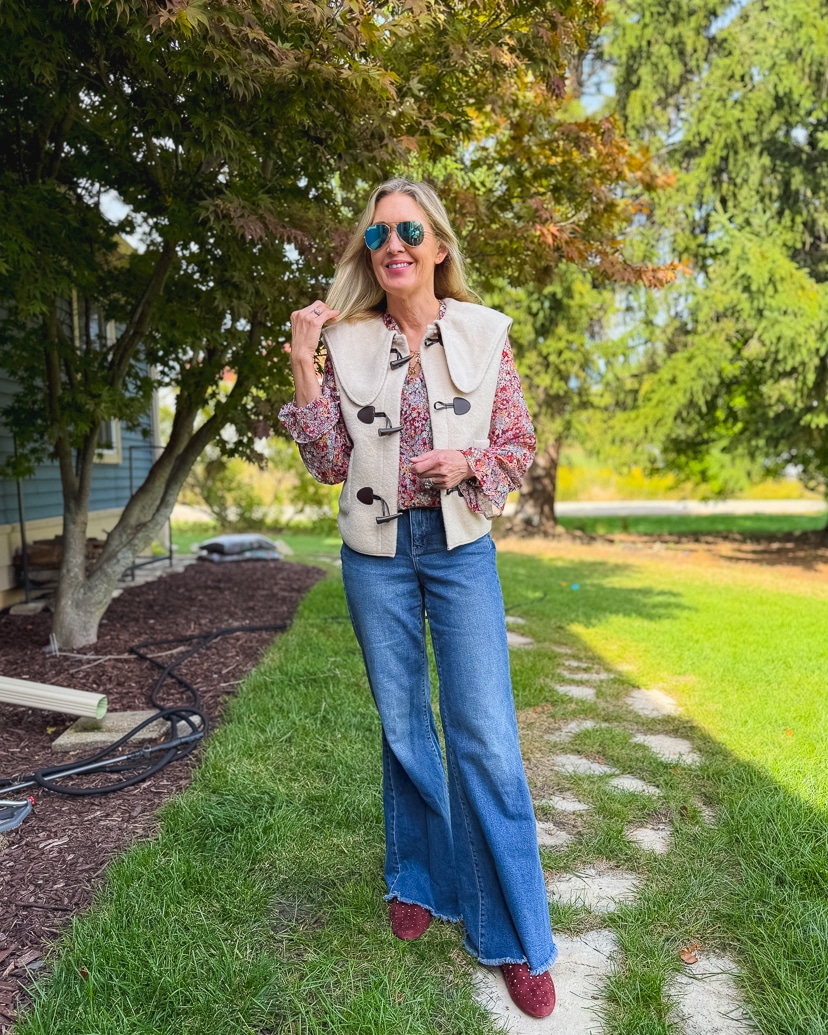 how to style a toggle vest this fall