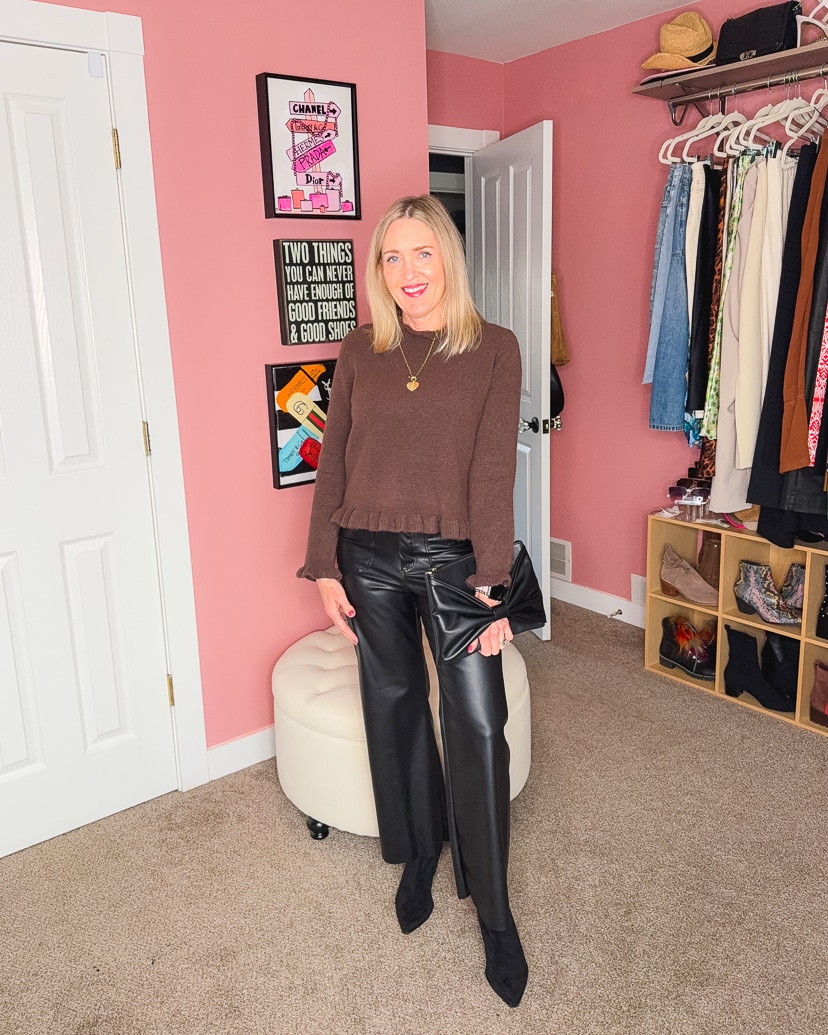 what colors go with brown clothes