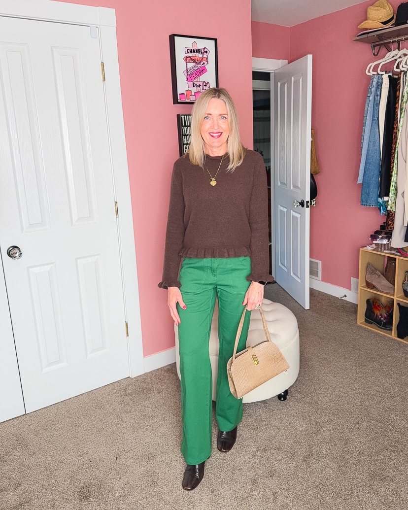 What Colors Go With Brown Clothes?