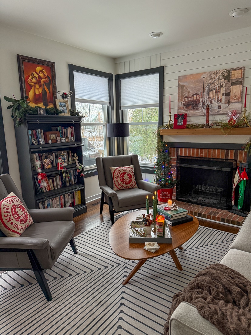 Holiday Home Decorating Ideas for a Small Home