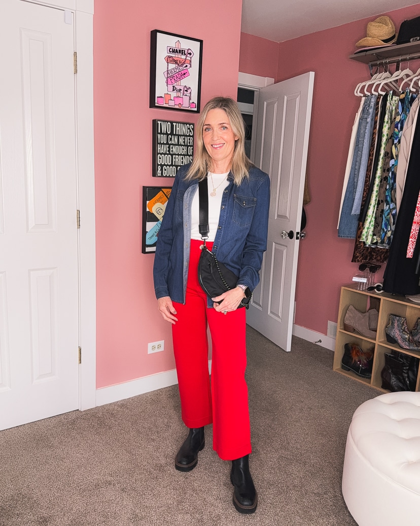what top to wear with red pants