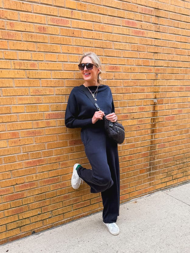 how to make a casual outfit look dressy