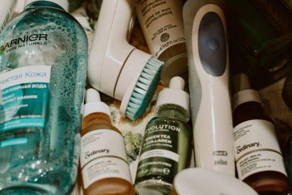 travel friendly skincare tips