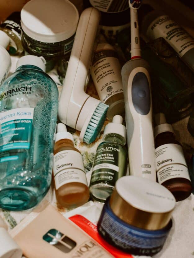travel friendly skincare tips