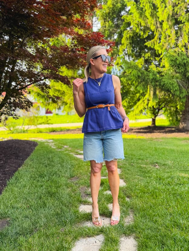 what to wear with denim bermuda shorts